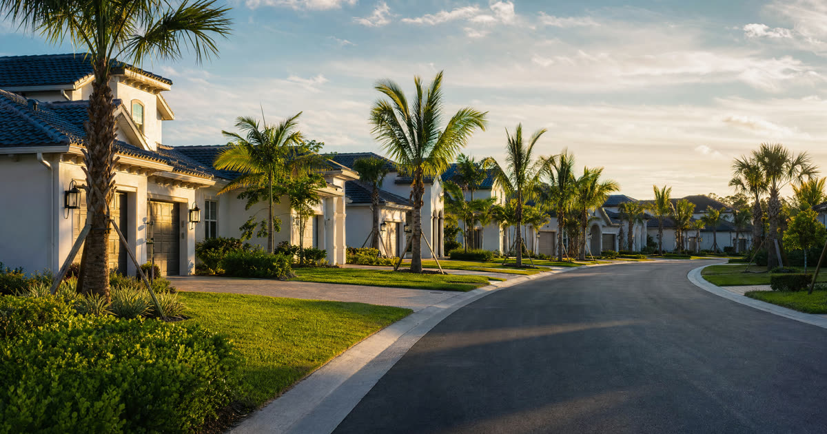 Ormond Beach vs. Ormond-by-the-Sea: What Changes When You Cross the City Line?